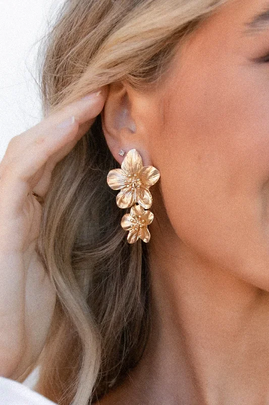 alexa-flower-earrings-gold