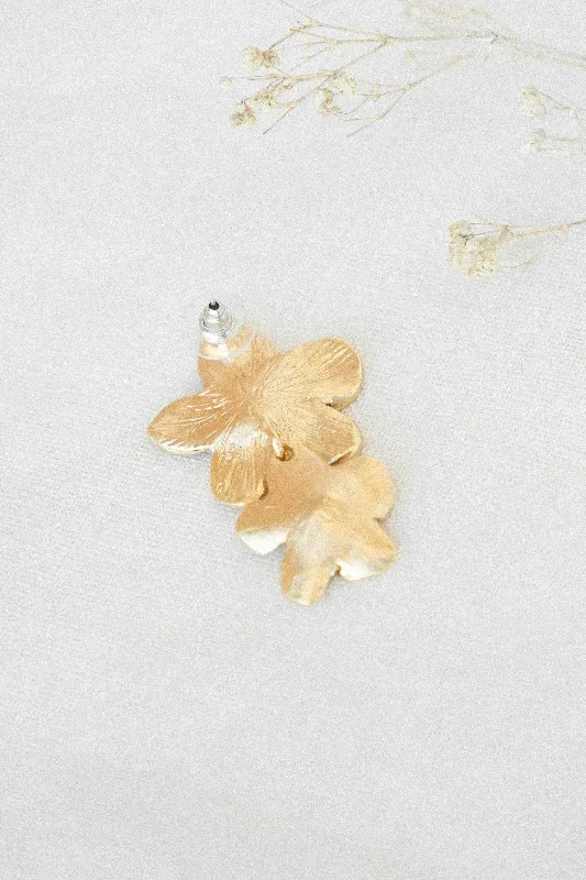 alexa-flower-earrings-gold