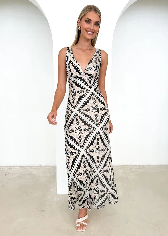 atwood-maxi-dress-black-paisley