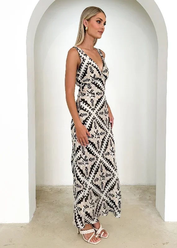 atwood-maxi-dress-black-paisley