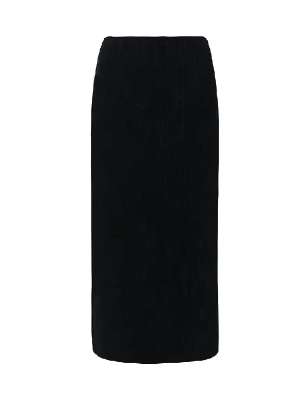 black-straight-knitted-slit-skirt-1bsj2d020