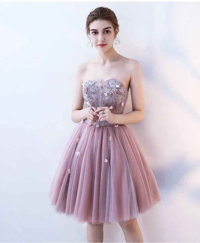 cute-sweetheart-neck-short-prom-dress-lace-homecoming-dress