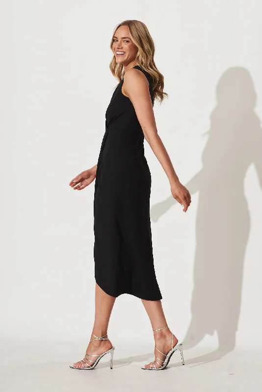 fairlight-midi-dress-in-black