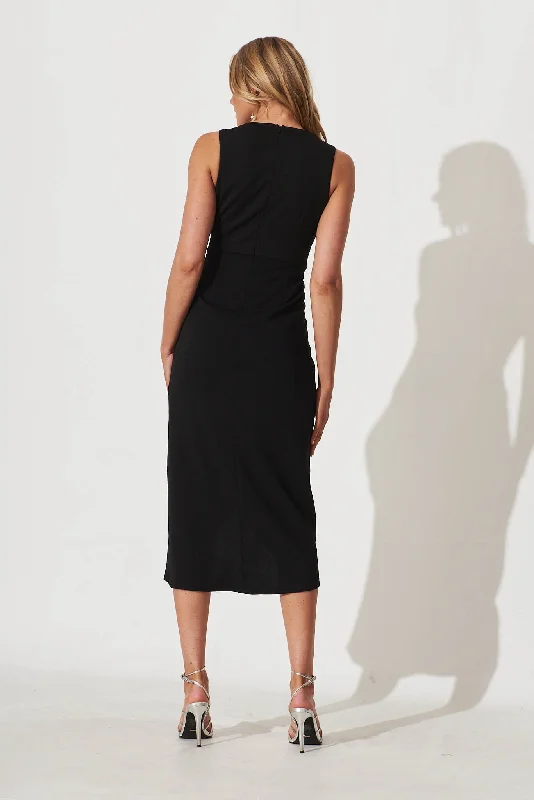 fairlight-midi-dress-in-black