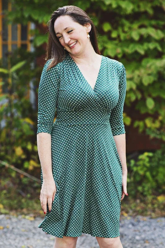 megan-dress-holly-crossdots