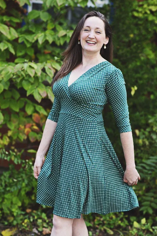 megan-dress-holly-crossdots