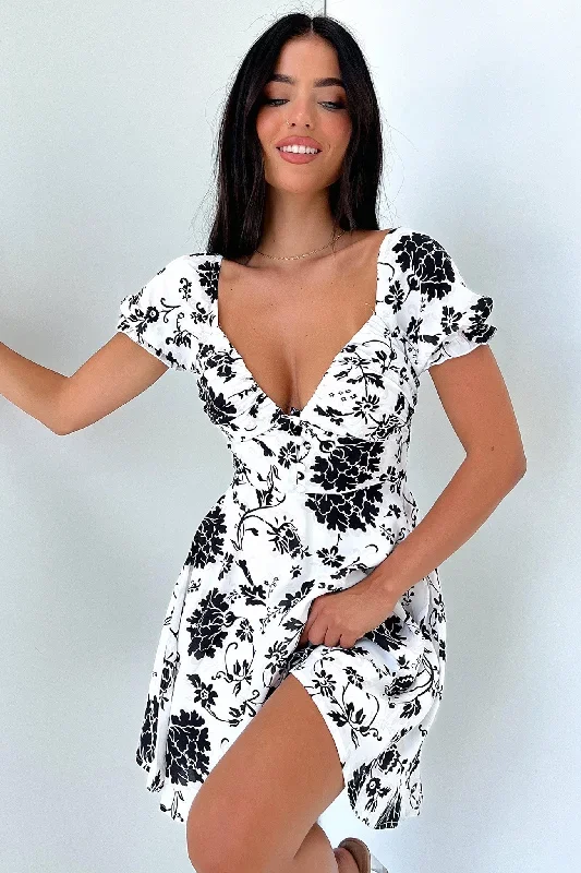 solem-mini-dress-black-white-floral-1