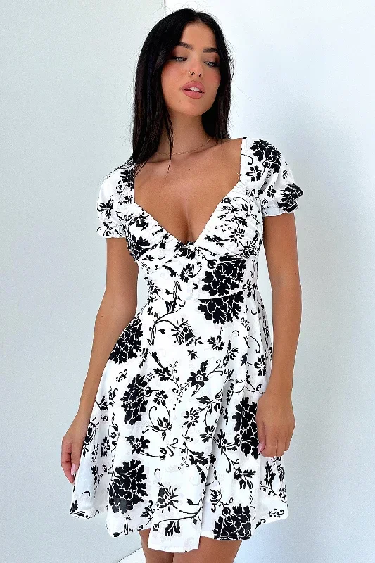 solem-mini-dress-black-white-floral-1