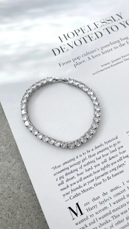 tennis-bracelet-crystal-silver