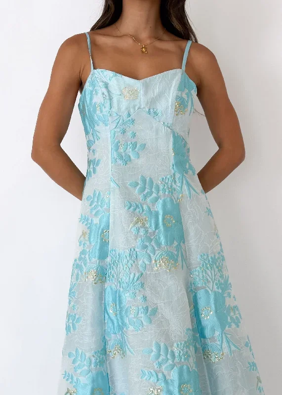 tralentina-midi-dress-pale-blue-brocade