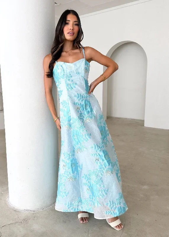 tralentina-midi-dress-pale-blue-brocade